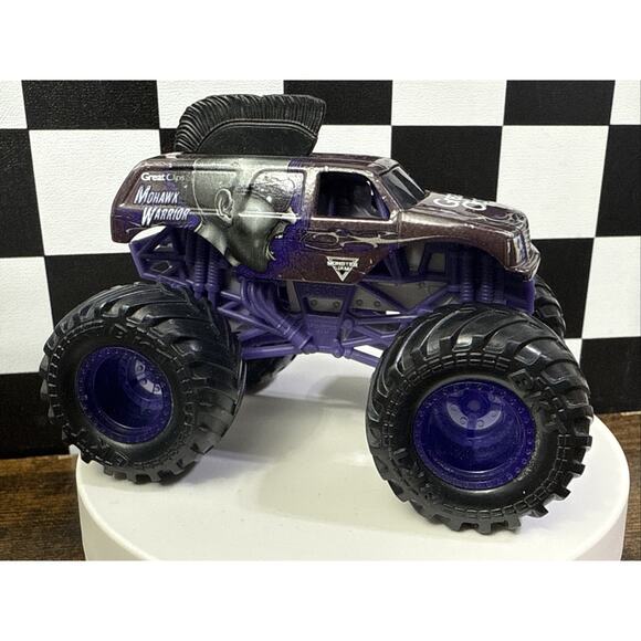 Hot Wheels Monster Jam Mohawk Warrior Great Clips Monster Truck 1:64 Diecast - Picture 4 of 9
